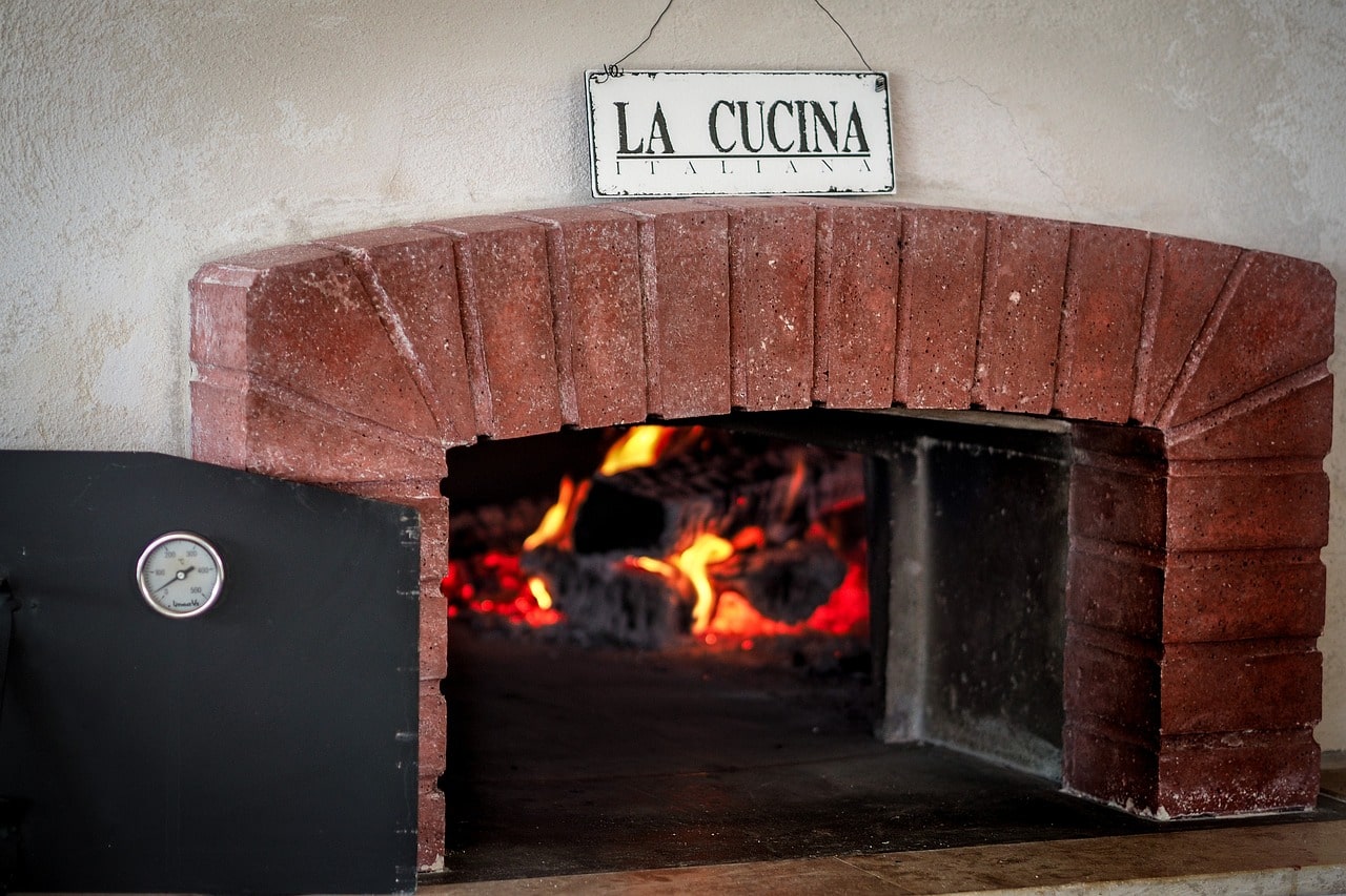 High-Quality Pizza Ovens and Grills Available in Grand Prairie, TX Premium Pizza Ovens and Grills in Grand Prairie, Texas